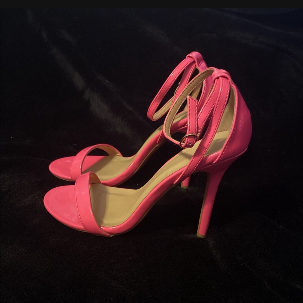 hot pink 5” heels